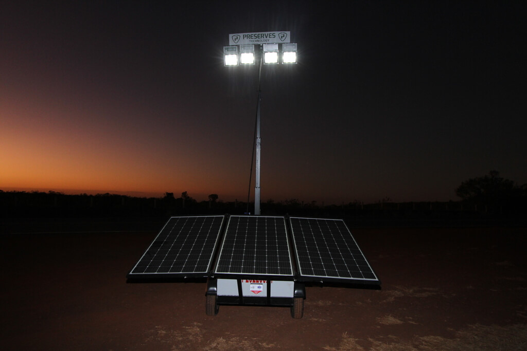 torre-iluminacao-fotovoltaica-6-preserves-tecnologia