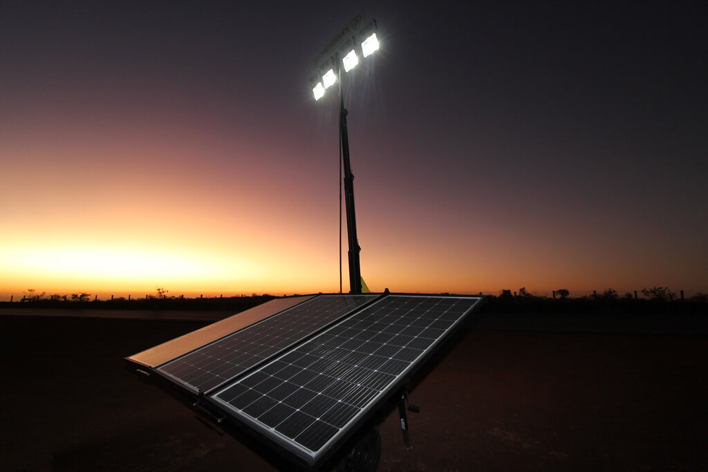 torre-iluminacao-fotovoltaica-7-preserves-tecnologia